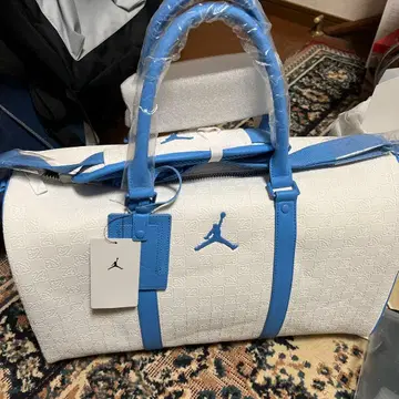 Jordan 모노그램 보스턴 백 화이트/블루 미사용