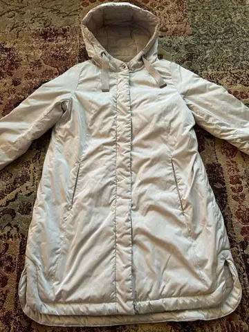 화이트 후드 부착 롱 다운 자켓