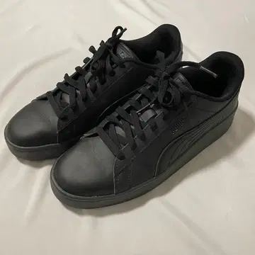 PUMA 블랙 스니커즈 소프트폼