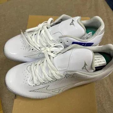 미사용품 Mizuno 스파이크 화이트 포인트 스파이크 24cm