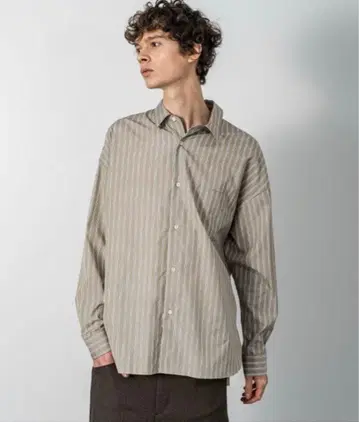 SLICK 베이지 스트라이프 긴팔 셔츠 슬릭