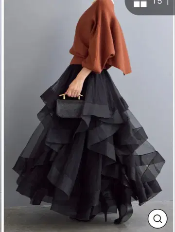 [ 새상품 미사용 ] Frene 블랙 볼륨 스커트