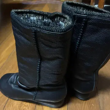 가죽 블랙 부츠 240