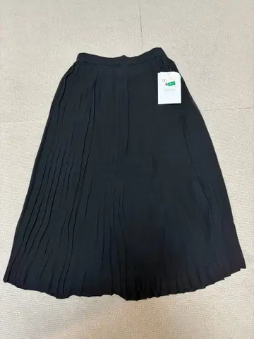 RIFANNE 플리츠 스커트 택 포함