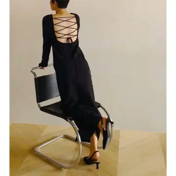 [택 포함 새상품] 시루무린 니트 원피스 백 레이스업 롱