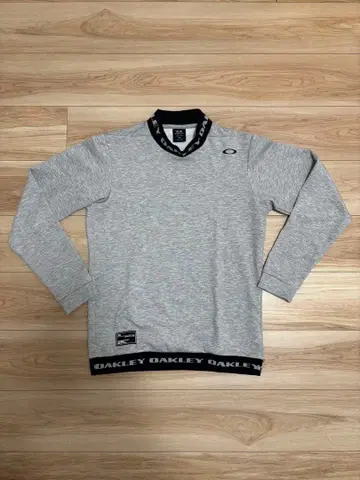 오클리 골프웨어 STALWART 로고 모크넥 상의