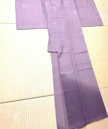 밑단 번짐 멋진 지문 옅은 보라색 츠케사게 호몬기 문 없음