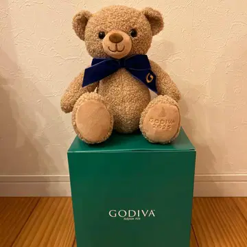 GODIVA 2025년 한정판 테디베어