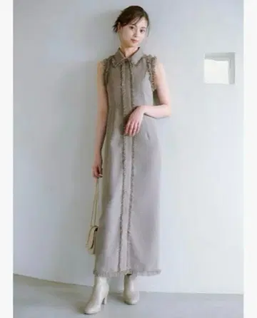 미사용 새상품 택 포함 SNIDEL 스나이델 슬리브리스 프린지 원피스