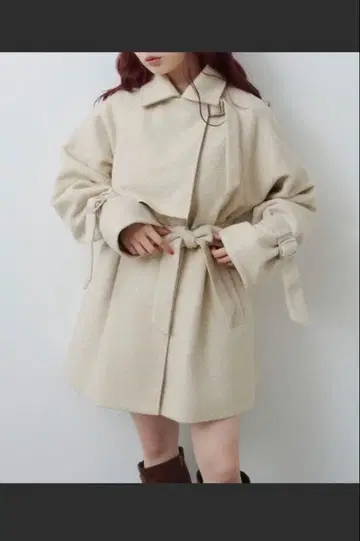 Kastane 하이넥 플레어 코트