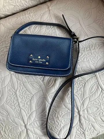 케이트 스페이드 네이비 숄더백