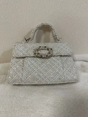화이트 트위드 숄더백