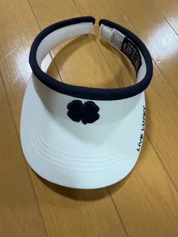 BLACK CLOVER 선바이저 화이트 x 네이비 미사용