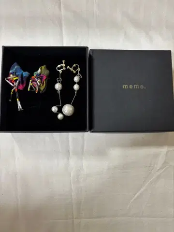 meme. 비대칭 귀찌 2세트