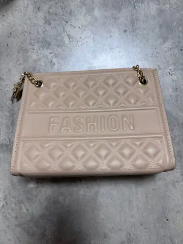 베이지 퀼팅 숄더백