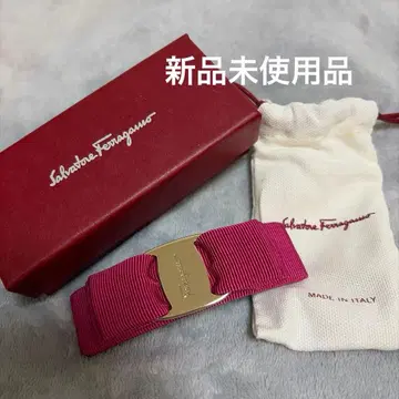 Salvatore Ferragamo 헤어핀