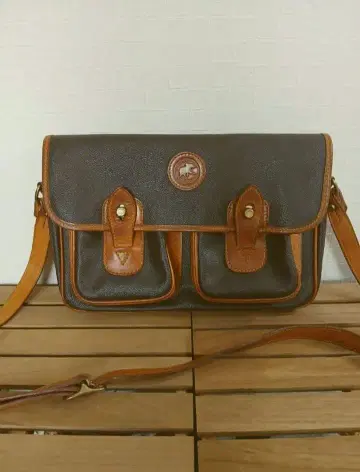 헌팅월드 숄더백