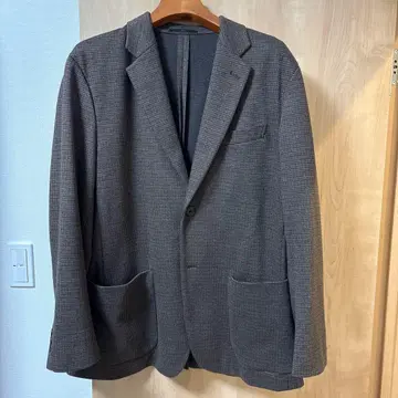 UNIQLO 컴포트 2B 자켓 (소매 길이, 기장 짧음)