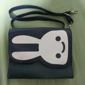 CUNE 토끼 디자인 숄더백 네이비.그린