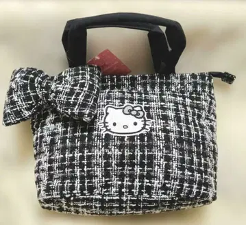 헬로키티 리본 참 부착 트위드 핸드백 산리오
