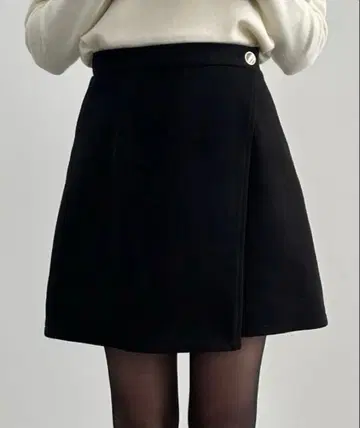 CENEA 울 라이크 금장 버튼 랩 치마바지