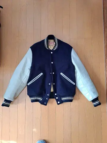 구 리얼맥코이 McCoy Sportswear 바시티 자켓 사이즈 38