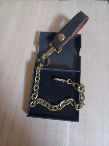 스탠드 리페어 웍스 지갑 체인