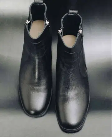 lidnm Llife SLIGHT SQUARE ZIP BOOTS