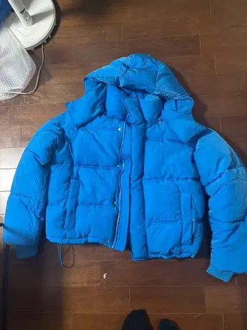 ZARA 다운 자켓 파랑 후드 부착