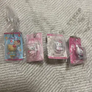 헬로키티 캡슐 토이 4개 세트