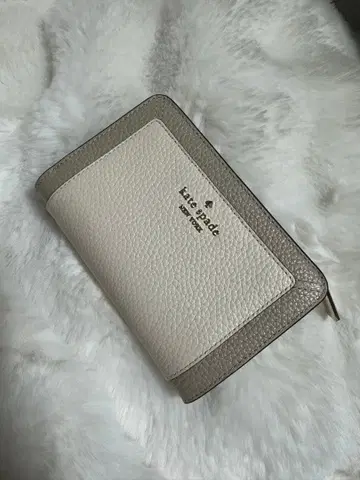 케이트 스페이드 접이식 지갑 베이지/그레이지