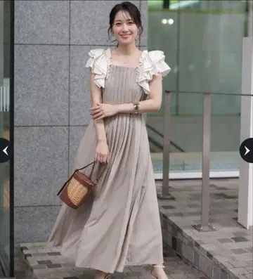 Apuweiser-riche 숄더 프릴 원피스 S 사이즈 그레이지