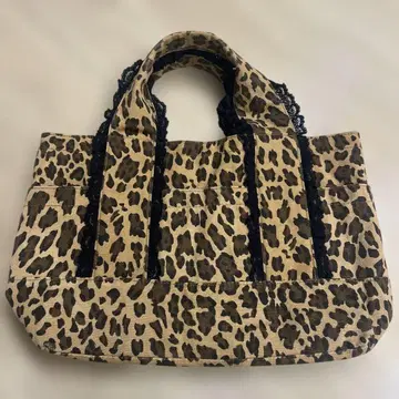 피치 존 레오파드 무늬 토트백