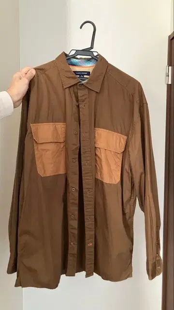 TOMMY HILFIGER 브라운 긴팔 셔츠