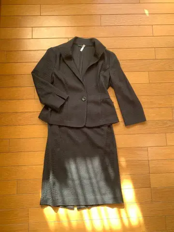 블랙 페플럼 디자인 수트 862