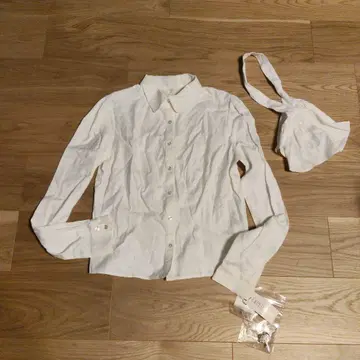 엑산트리크 블라우스 화이트