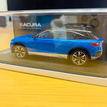 TSM 1/43 스케일 미니카 Acura ZDX