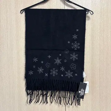 새상품 마리콴트 눈꽃 머플러 스톨