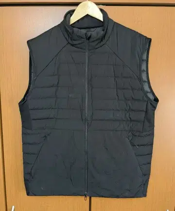 Lululemon 블랙 다운 베스트