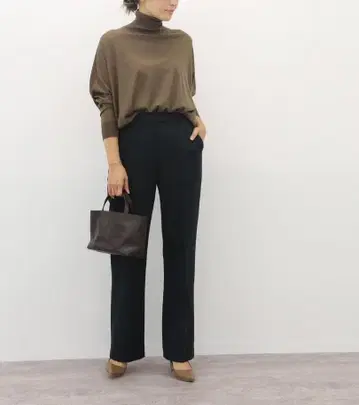 [ 새상품 미사용 ] 두지엠 클라세 슬림 플레어 팬츠