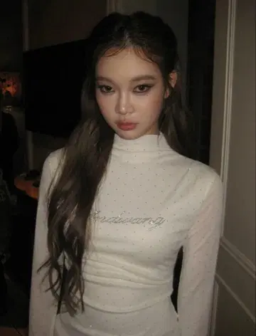 ANDWANG AND bijou high neck tops 화이트