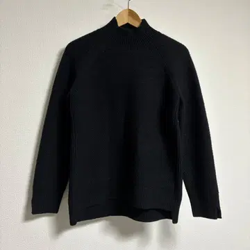 +j 유니클로 블랙 하이넥 니트 스웨터 케이블