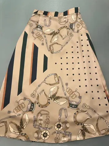 기구 디자인 A라인 스커트