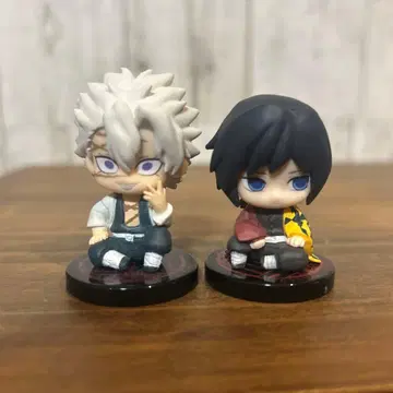 토미오카 기유 시나즈가와 사네미 앉아대