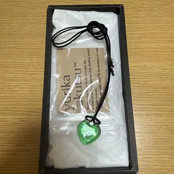 유리카 아쿠츠 그린 컬러 목걸이 박스형