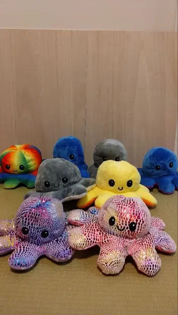 컬러풀한 문어 리버서블 봉제 인형 8개 세트