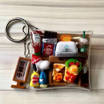 가챠 파우치 카페 브라운 PEANUTS