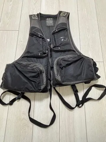 다이와 블랙 낚시용 조끼