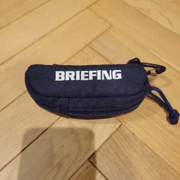 BRIEFING 볼 파우치