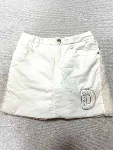 화이트 2WAY 스커트 숏팬츠 D 로고